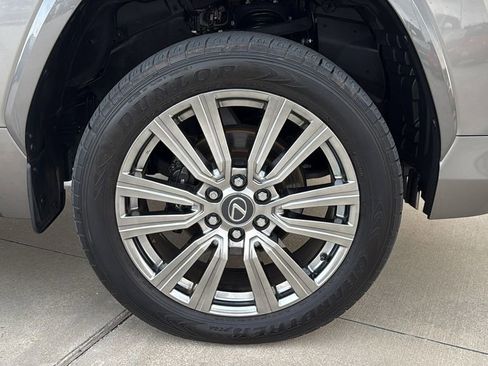 Used 2024 Lexus LX 600 4WD w/ Ultra Luxury Package image 36