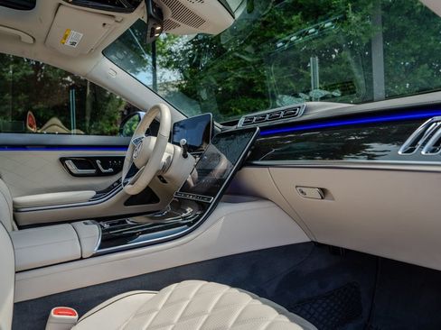 Used 2023 Mercedes-Benz S 580 4MATIC Sedan image 23