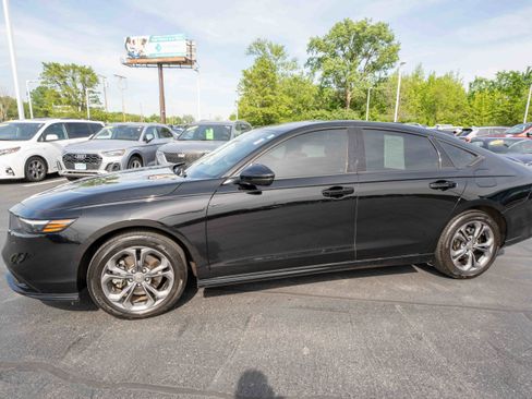 Used 2025 Honda Accord EX-L image 3