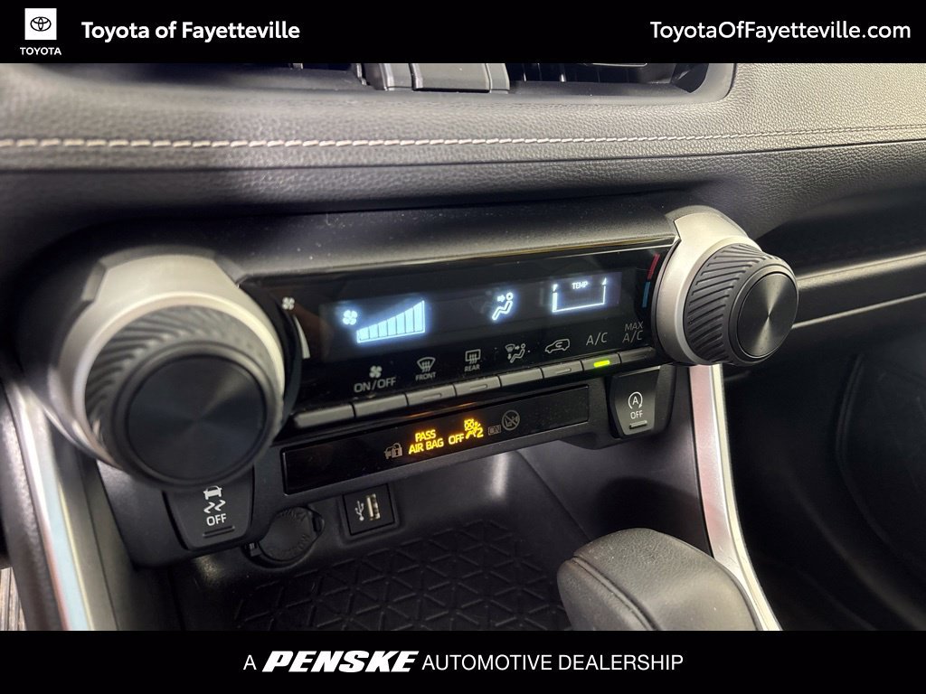 Certified 2025 Toyota RAV4 LE FWD image 30
