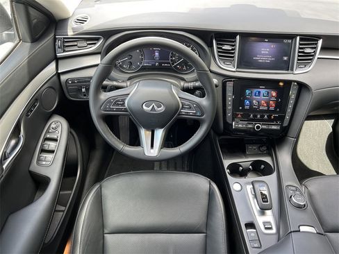 Used 2025 INFINITI QX50 Luxe image 19