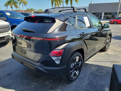 Used 2025 Hyundai Kona SEL FWD image 3