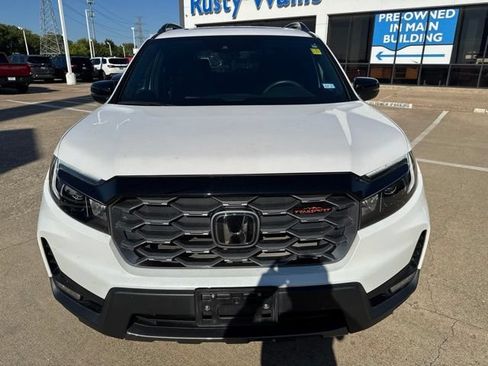 Used 2023 Honda Passport TrailSport image 5
