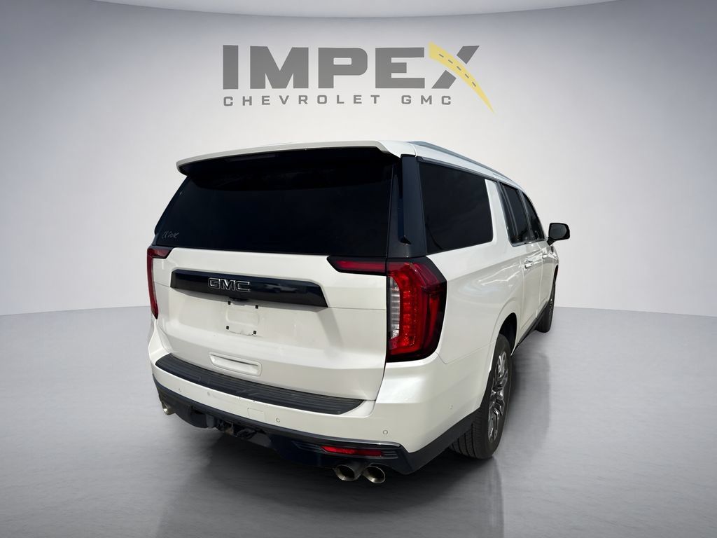 Used 2023 GMC Yukon XL Denali Ultimate AWD/4WD image 5