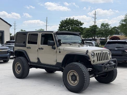Used 2017 Jeep Wrangler Unlimited Sport w/ Quick Order Package 24S AWD/4WD image 9
