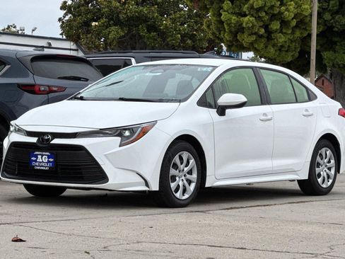Used 2024 Toyota Corolla LE FWD image 11