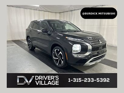 Used 2023 Mitsubishi Outlander SE