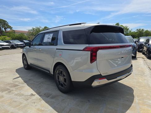 New 2026 Kia Carnival SX FWD image 6