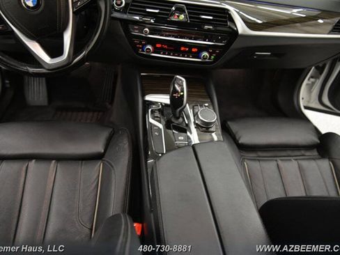 Used 2018 BMW 530e RWD image 17