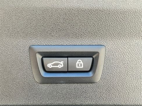 Used 2023 BMW X4 M40i w/ Parking Assistance Package image 13