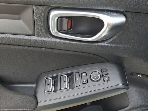 Used 2023 Honda Civic Sport image 12