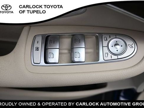 Used 2021 Mercedes-Benz GLC 300 4MATIC image 25