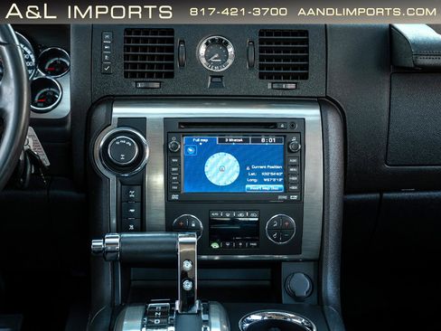 Used 2008 HUMMER H2 SUT w/ Silver Ice Limited Edition image 13