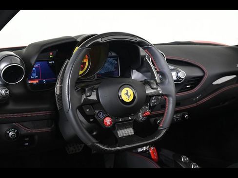 Certified 2022 Ferrari F8 Tributo RWD image 13