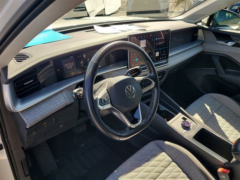 Used 2025 Volkswagen Tiguan S image 20