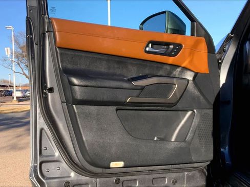 Used 2022 Nissan Pathfinder Platinum w/ Cargo Package image 21