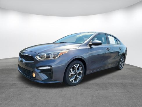 Used 2021 Kia Forte LXS FWD image 17