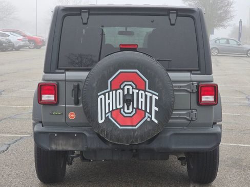 Used 2023 Jeep Wrangler Sport S image 12