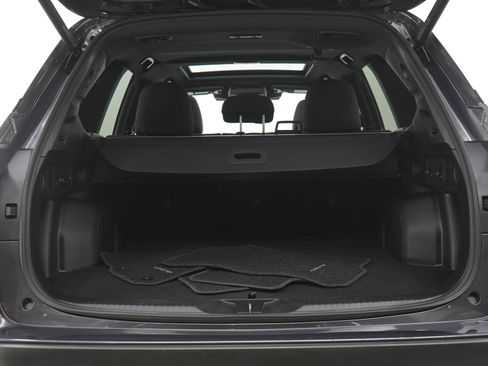 Used 2025 Subaru Forester Premium AWD/4WD image 17