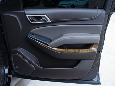 Used 2017 GMC Yukon Denali w/ Open Road Package image 27