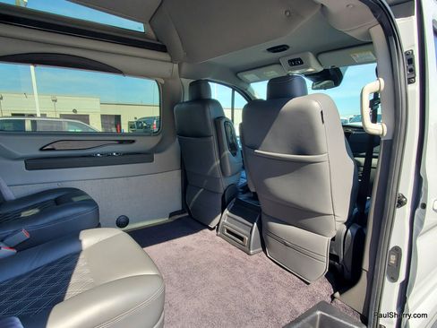 Used 2023 Ford Transit 150 Low Roof AWD image 11