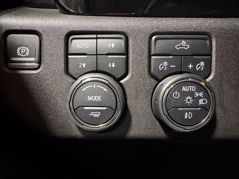 Used 2024 Chevrolet Silverado 1500 RST w/ Convenience Package II AWD/4WD image 24
