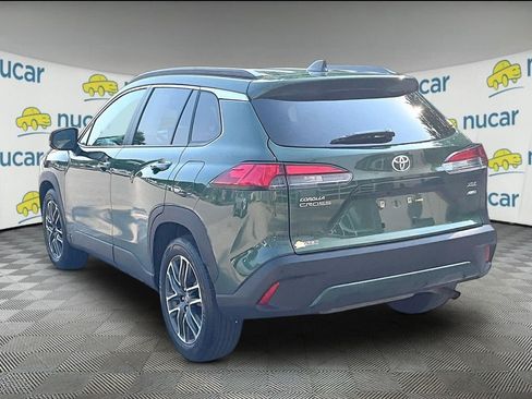 Used 2026 Toyota Corolla Cross XLE AWD/4WD image 4