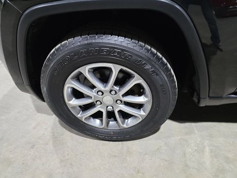 Used 2014 Jeep Grand Cherokee Limited image 21