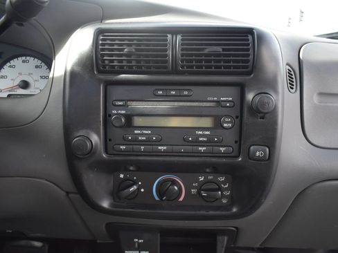 Used 2004 Ford Ranger XL RWD image 12