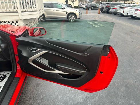 Used 2019 Chevrolet Camaro LT image 17