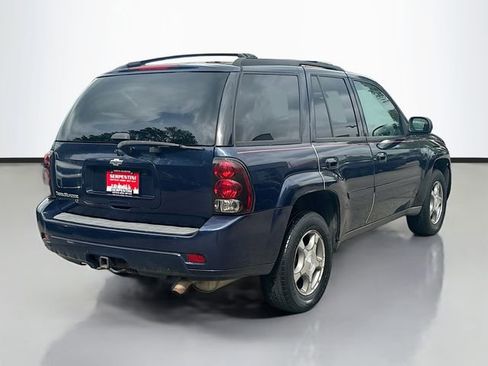 Used 2008 Chevrolet TrailBlazer LT w/ Sun And Sound Package AWD/4WD image 6