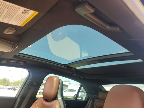 Used 2018 Lincoln Continental Reserve AWD/4WD image 27
