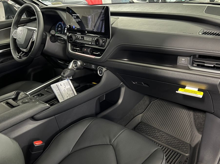 New 2026 Toyota Grand Highlander AWD Hybrid image 26