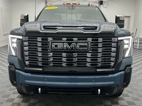 Used 2025 GMC Sierra 2500 Denali Ultimate image 22