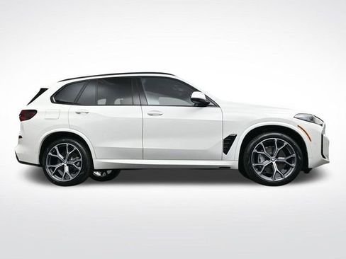 New 2026 BMW X5 xDrive40i w/ M Sport Package image 30