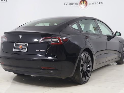 Used 2022 Tesla Model 3 Performance image 3