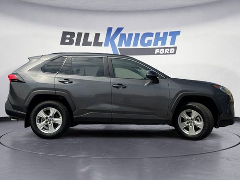 Used 2021 Toyota RAV4 XLE FWD image 6