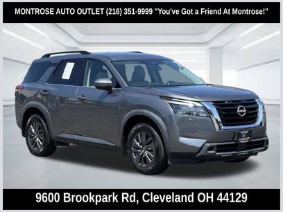 Used 2023 Nissan Pathfinder SV