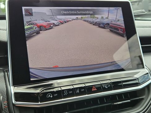 New 2026 Jeep Compass Trailhawk w/ Sun, Sound & Navigation Group AWD/4WD image 12