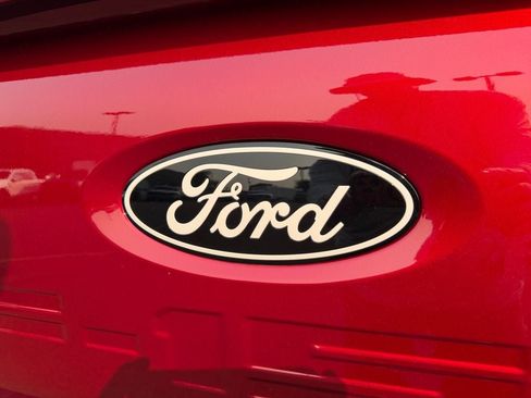 Used 2025 Ford F150 Platinum w/ Equipment Group 702A High AWD/4WD image 33