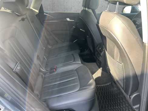 Used 2020 Audi Q5 2.0T Premium w/ Convenience Package image 23