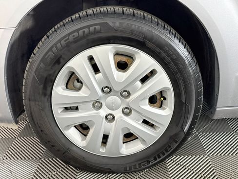 Used 2018 Dodge Grand Caravan SE w/ UConnect Hands-Free Group FWD image 35
