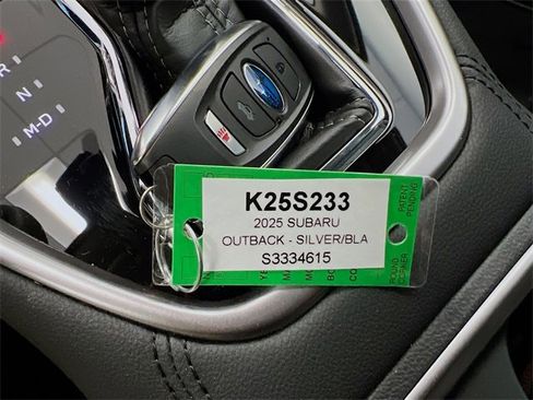 New 2025 Subaru Outback Limited image 17
