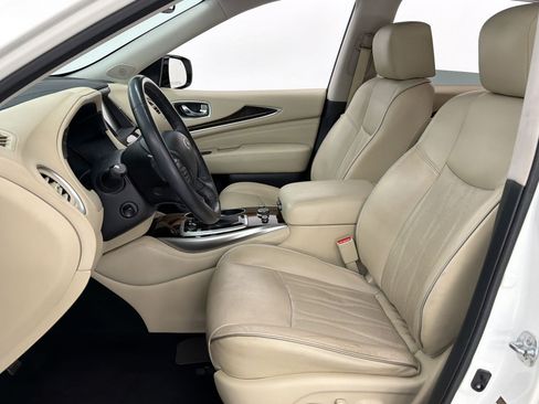 Used 2017 INFINITI QX60 FWD w/ Deluxe Technology Package image 5