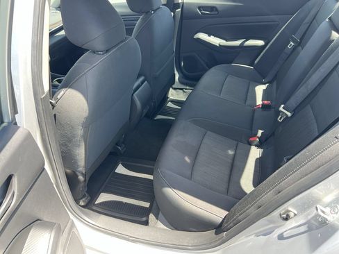 Used 2024 Nissan Altima 2.5 SV AWD/4WD image 32