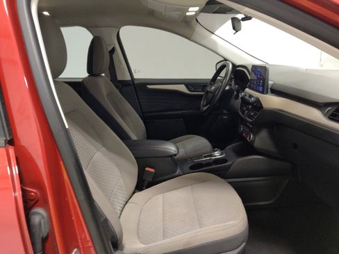 Used 2022 Ford Escape SE w/ Cold Weather Package image 21