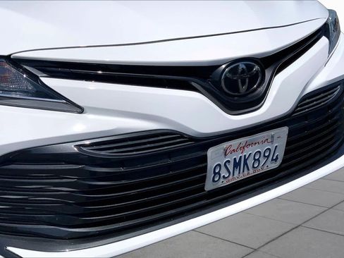 Used 2020 Toyota Camry LE FWD image 29