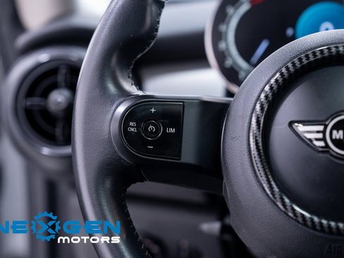 Used 2023 MINI Cooper 2-Door Hardtop image 18