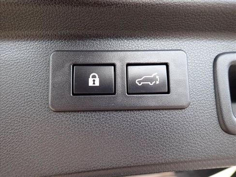 Certified 2024 Subaru Forester Premium AWD/4WD image 9