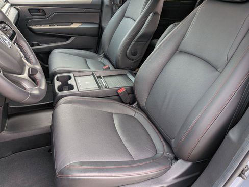 Certified 2025 Honda Odyssey Sport-L image 28